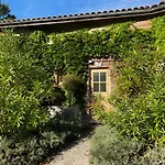 Semesterbostad De Charme Le Cocon Civrac-de-Blaye